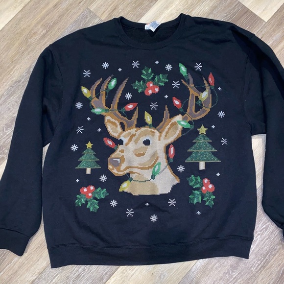 Mens XL Christmas sweater deer 🦌 - Picture 1 of 3